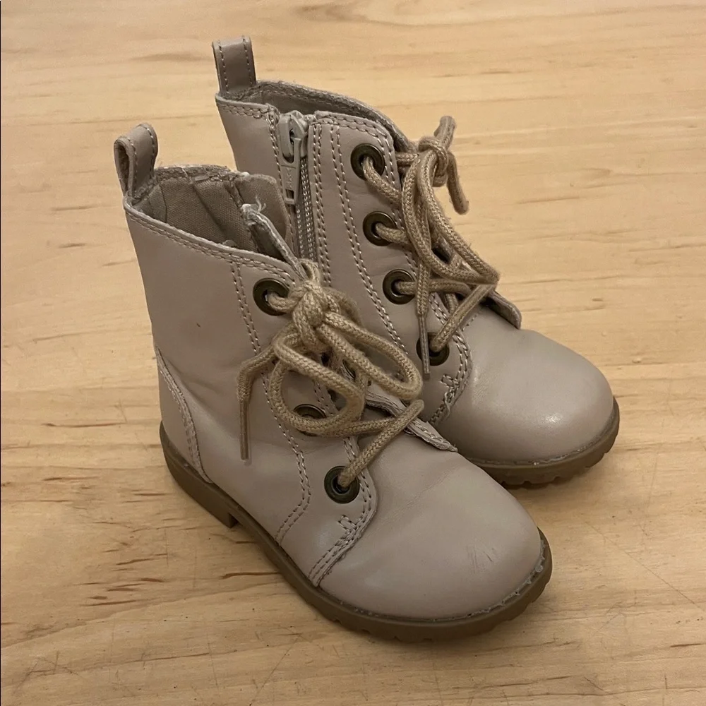 Old Navy Kids Lace-Up Boots - Beige